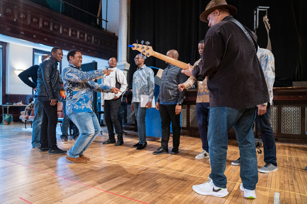Photo Flash: In Rehearsal For LINDIWE At Steppenwolf Theatre Company Image