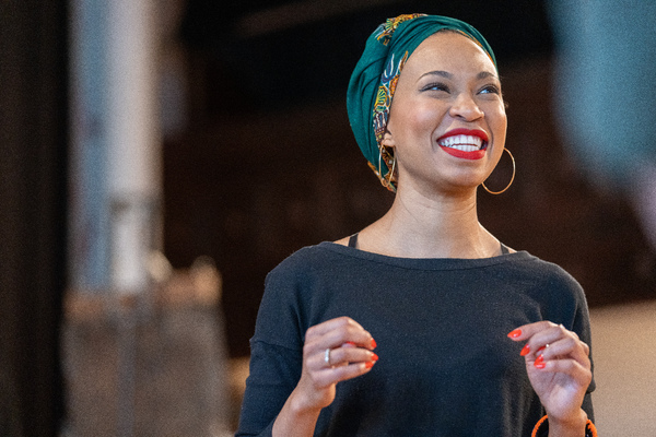 Photo Flash: In Rehearsal For LINDIWE At Steppenwolf Theatre Company Image