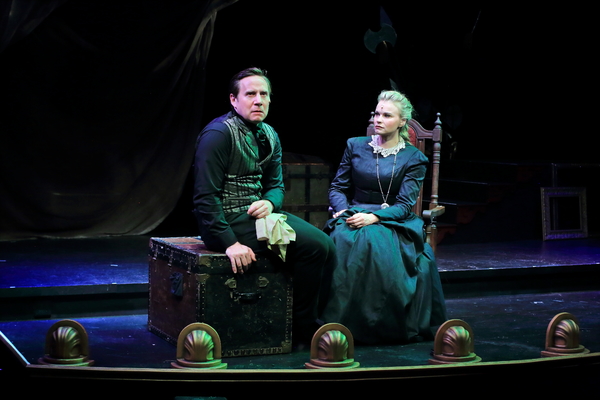 Photo Flash: First Look at Flat Rock's THE TURN OF THE SCREW Image