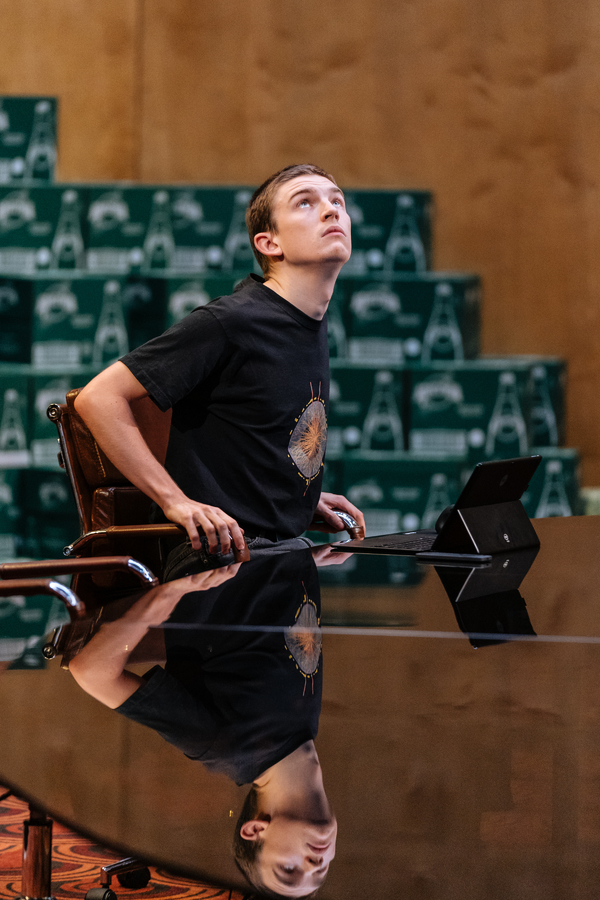 Photo Flash: First Look at THE ANTIPODES at the National Theatre Image