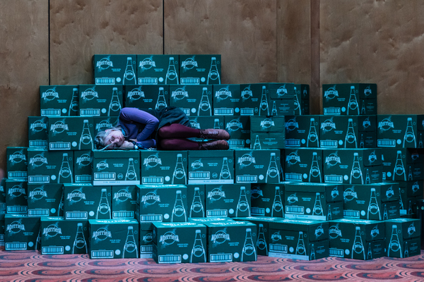 Photo Flash: First Look at THE ANTIPODES at the National Theatre Image