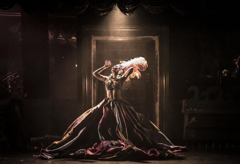 Review: Company XIV Sexes Up Halloween with QUEEN OF HEARTS Image