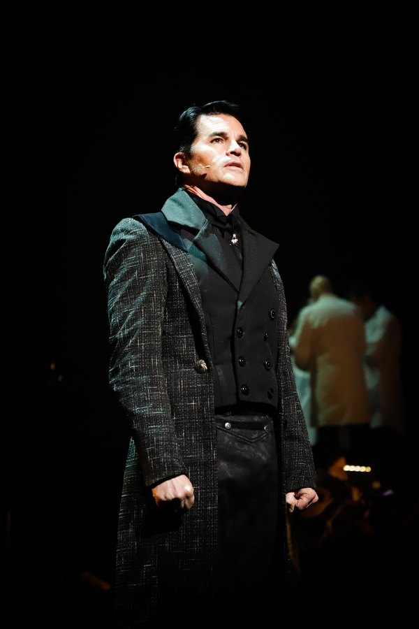 Photo Flash: Anthony Warlow & Jenna Rix Star In JEKYLL & HYDE Image