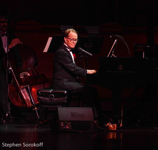 Photo Coverage: Cabaret Convention Continues With Jeff Harnar & Andrea Marcovvicci Hosting Image