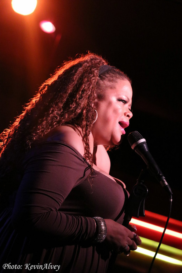 Photo Flash: Natalie Douglas Celebrates Streisand At Birdland Image