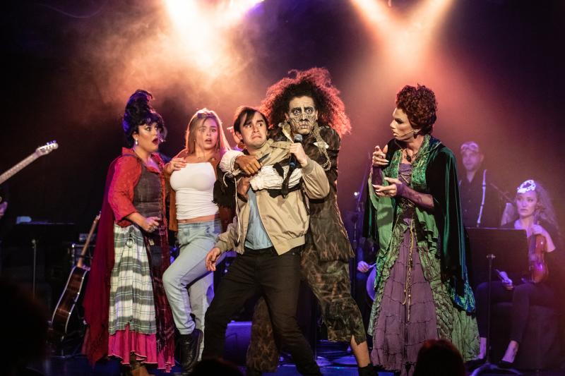 Review: I PUT A SPELL ON YOU: THE RETURN OF THE SANDERSON SISTERS is a Fabulous Hex at Le Poisson Rouge Image