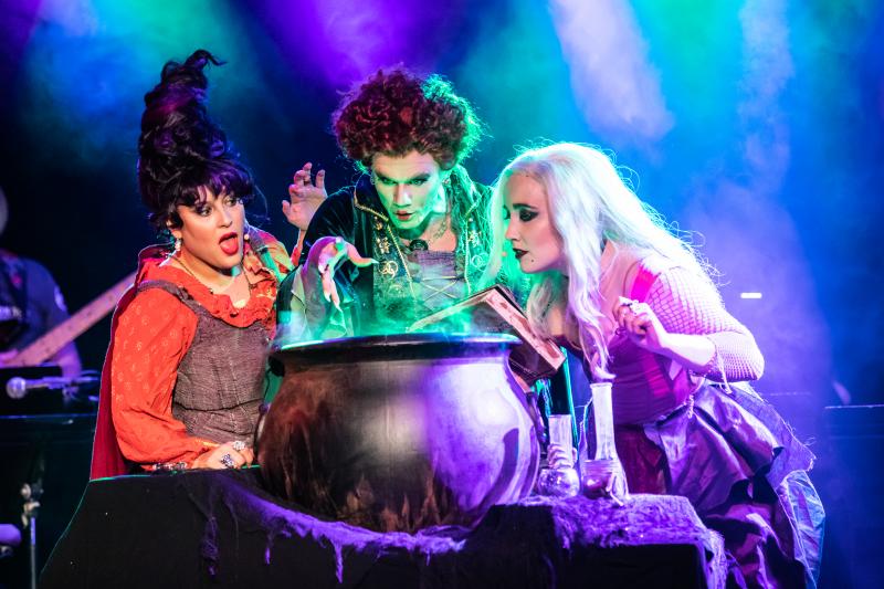 Review: I PUT A SPELL ON YOU: THE RETURN OF THE SANDERSON SISTERS is a Fabulous Hex at Le Poisson Rouge 
