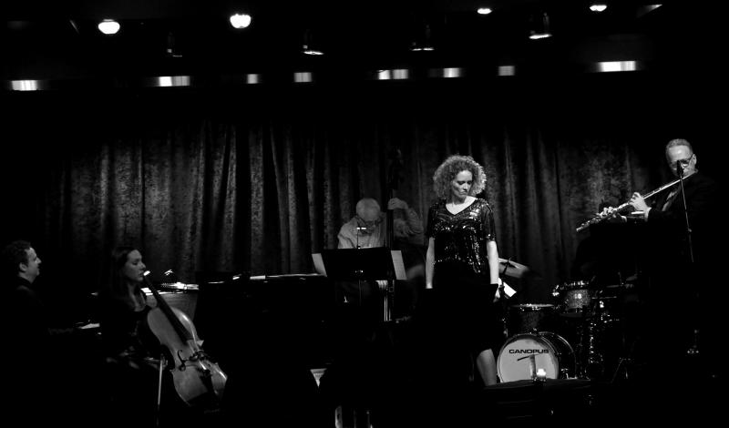 Review: Kristen Lee Sergeant SMOLDER Burns Hot at Birdland 