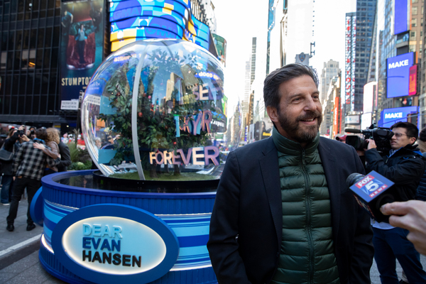 Photo Flash: DEAR EVAN HANSEN, WICKED, and More Celebrate Broadway Designers With Holiday 'Show Globes' Image