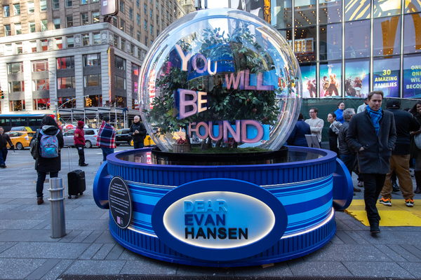 Photo Flash: DEAR EVAN HANSEN, WICKED, and More Celebrate Broadway Designers With Holiday 'Show Globes' Image