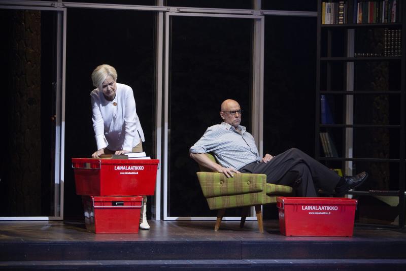Review: VIHAINEN LESKI (THE ANGRY WIDOW) at Helsinki City Theatre 