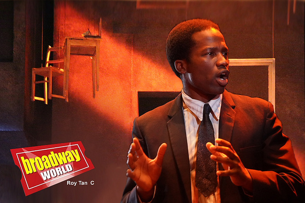 Photo Flash: First Look at DEATH OF A SALESMAN at the Piccadilly Theatre Image