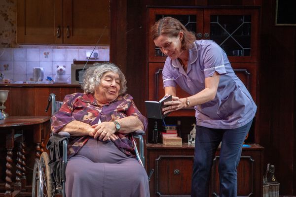 Photo Flash: First Look at SYDNEY AND THE OLD GIRL at Park Theatre Image