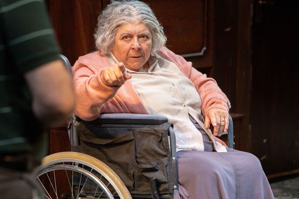 Photo Flash: First Look at SYDNEY AND THE OLD GIRL at Park Theatre Image