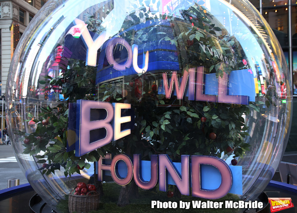 Photo Coverage: Times Square Gets Decked Out with Broadway Show Globes Image