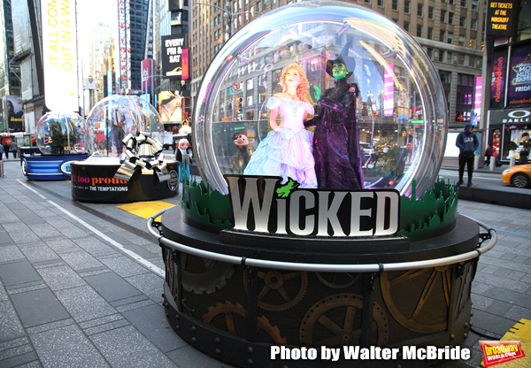 Photo Coverage: Times Square Gets Decked Out with Broadway Show Globes Image