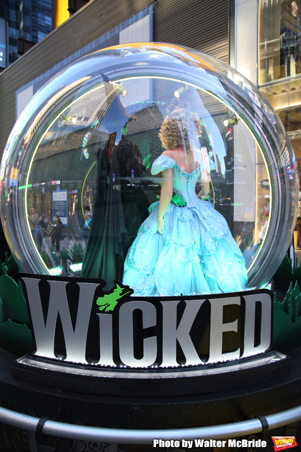 Photo Coverage: Times Square Gets Decked Out with Broadway Show Globes Image