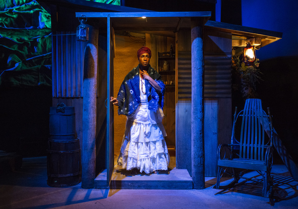 Photo Flash: Take a Look at Photos From Raven Theatre's Production of HOODOO LOVE Image