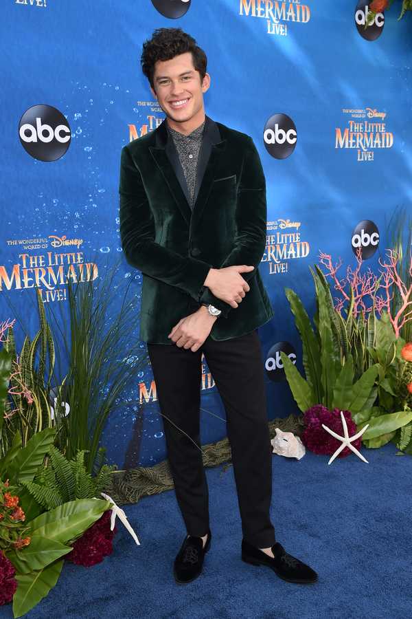Photo Flash: The Stars of THE LITTLE MERMAID LIVE Walk the Turquoise Carpet! Image