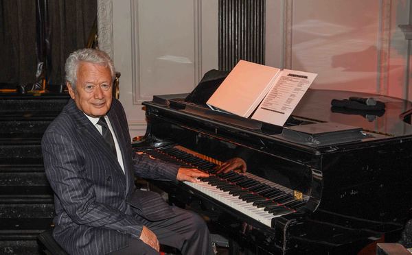 Photo Coverage: New York Society Turns Out For Broadway and Cabaret at The Pierre With KT Sullivan Image