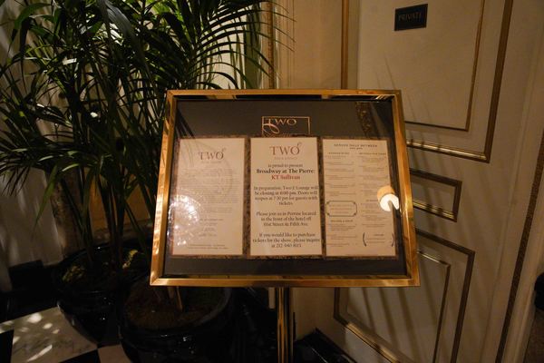 Photo Coverage: New York Society Turns Out For Broadway and Cabaret at The Pierre With KT Sullivan Image