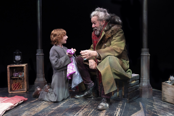 Photo Flash: First Look at OLIVER! at The Marriott Theatre Image