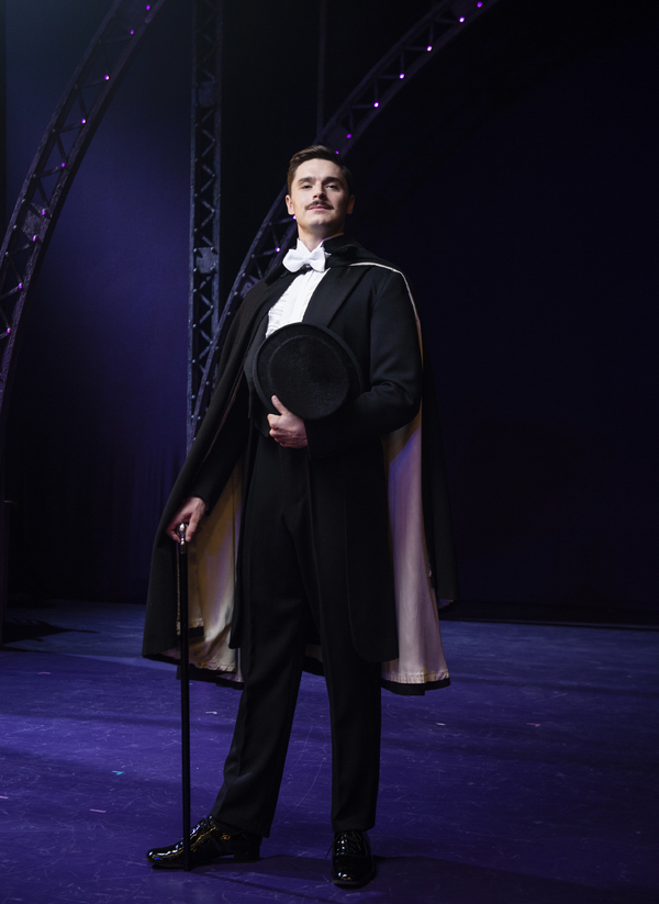 Photo Flash: First Look At Christina Bianco in FUNNY GIRL in Paris Image