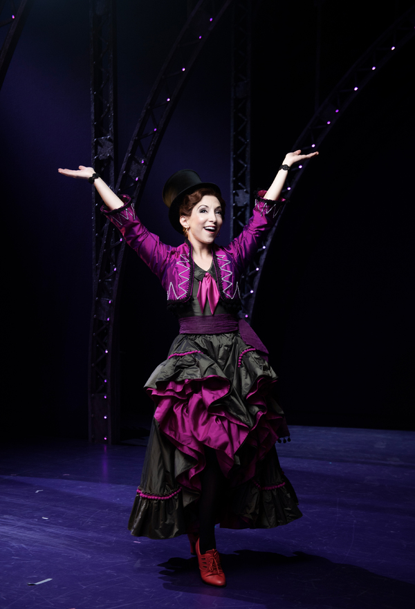 Photo Flash: First Look At Christina Bianco in FUNNY GIRL in Paris Image