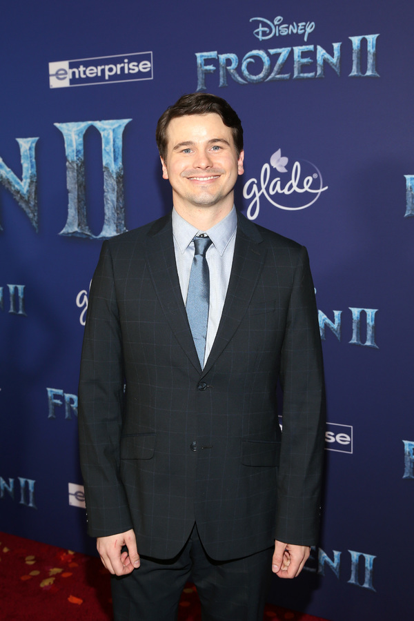 Photo Flash: See Idina Menzel, Jonathan Groff, and More at the FROZEN 2 Premiere!  Image