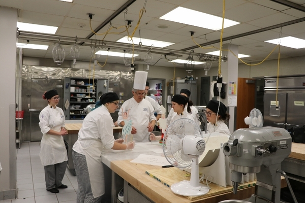 Photo Flash: A Grand Rapids LAND OF SWEETS Comes To Devos Performance Hall For Holiday Shows Image