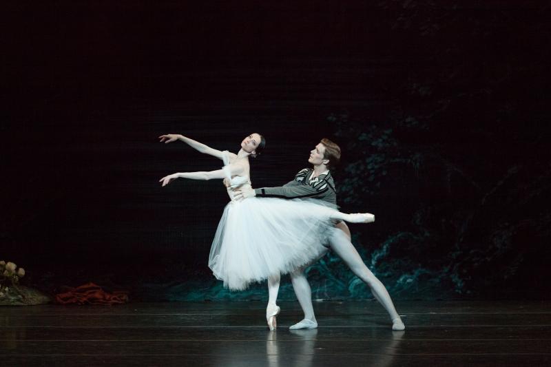 Review: GISELLE is a Masterpiece of Romantic-Era Storytelling and Dance Image