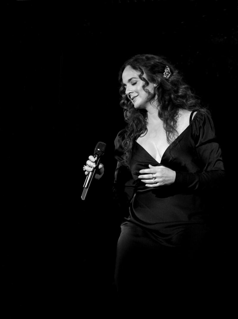 Review: Melissa Errico Continues AN EVEN GRANDER AFFAIR With Throngs of Fans at 54 Below 