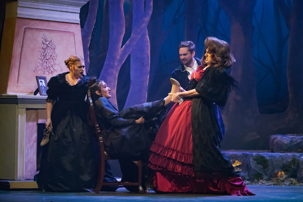 Photo Flash: First Look at INTO THE WOODS at Broadway By the Bay Image