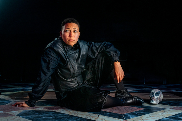 Photo Flash: The Contemporary Theater Company Presents HAMLET By Candlelight 