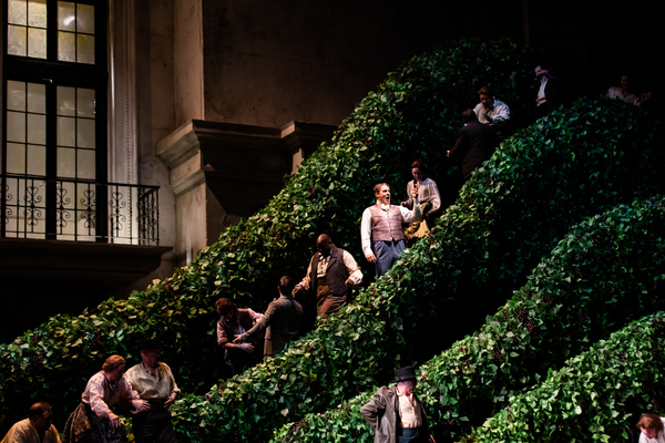 Photo Flash: First Look At DON GIOVANNI At Lyric Opera of Chicago Image