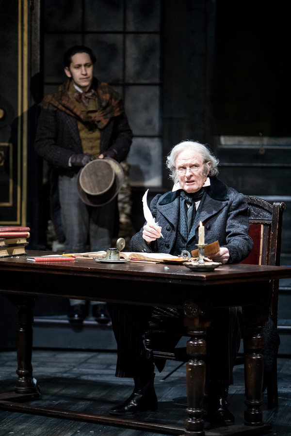 Photo Flash: First Look At A CHRISTMAS CAROL At The Guthrie Theater 