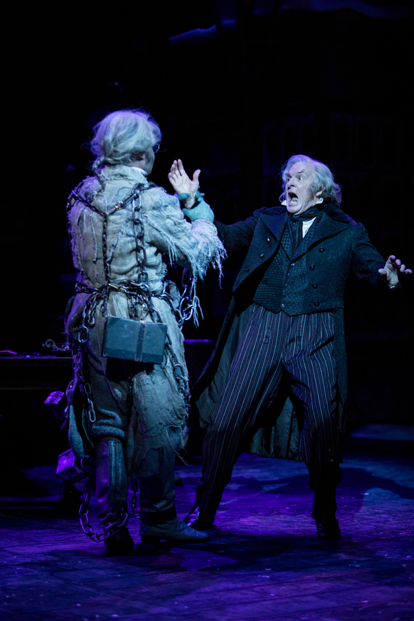 Photo Flash: First Look At A CHRISTMAS CAROL At The Guthrie Theater Image