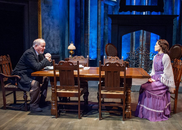 Photo Flash: TimeLine Theatre Presents RUTHERFORD AND SON Image