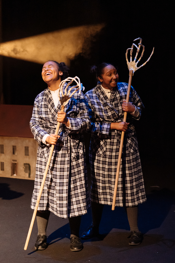 Photo Flash: First Look at THE CANTERVILLE GHOST at the Unicorn Theatre Image