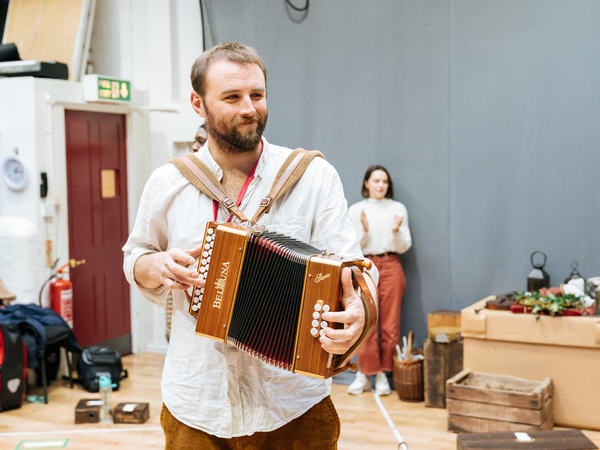 Photo Flash: First Look at A CHRISTMAS CAROL at the Old Vic Image