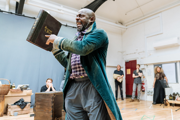 Photo Flash: First Look at A CHRISTMAS CAROL at the Old Vic Image