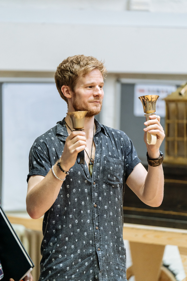 Photo Flash: First Look at A CHRISTMAS CAROL at the Old Vic Image