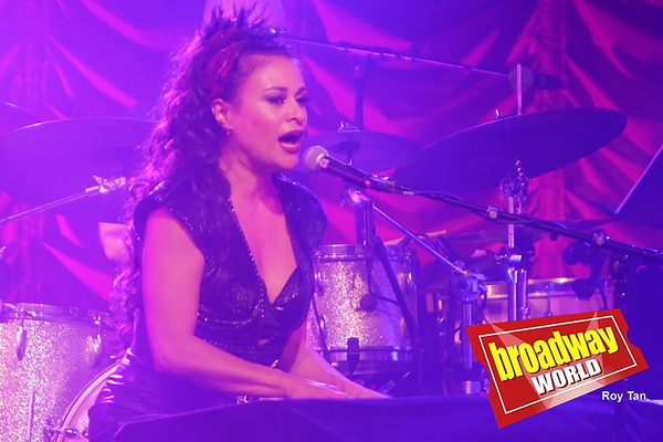 Photo Flash: First Look at LA CLIQUE at Leicester Square Spiegeltent Image