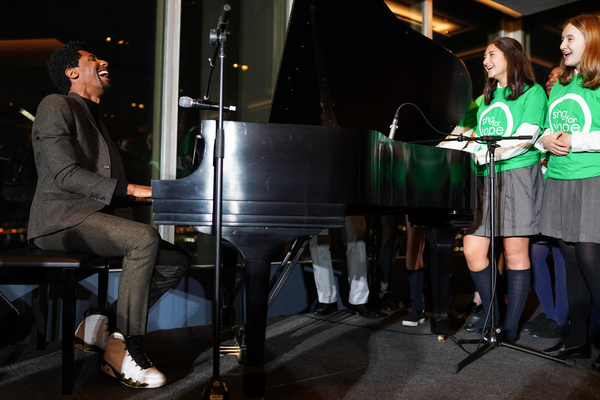 Photo Flash: Jon Batiste, Muhammad Yunus, Ann Ziff, & More Attend 2019 Sing For Hope Gala Image