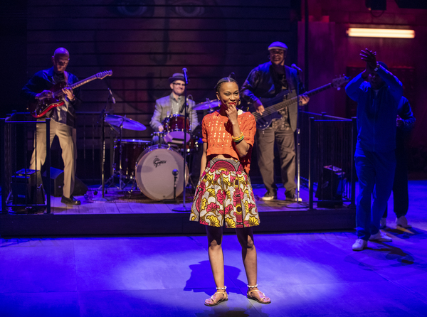 Photo Flash: Take a Look at Steppenwolf's World Premiere Production of LINDIWE Image