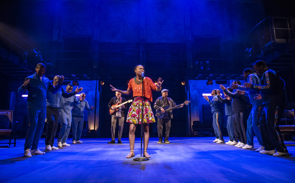 Photo Flash: Take a Look at Steppenwolf's World Premiere Production of LINDIWE Image