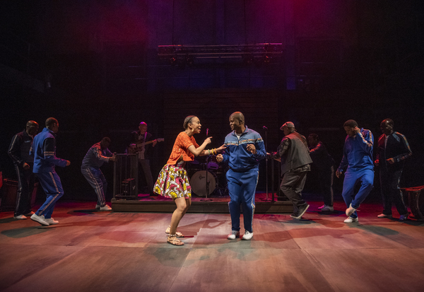 Photo Flash: Take a Look at Steppenwolf's World Premiere Production of LINDIWE 