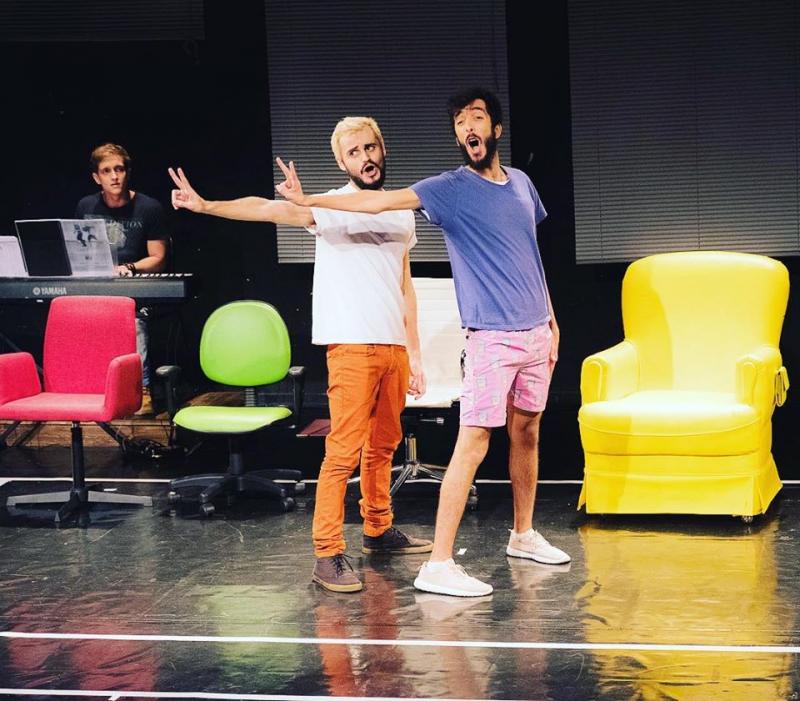 Review: Satirizing and Paying Tribute to the Genre, Award-winning Musical [title of the show] ([nome do espetaculo]) Arrives in Sao Paulo 