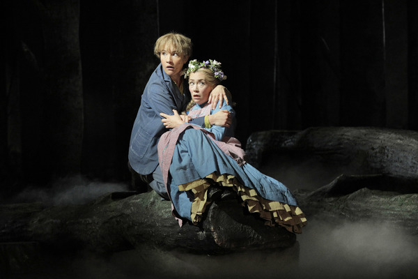 Heidi Stober as Gretel and Sasha Cooke Photo