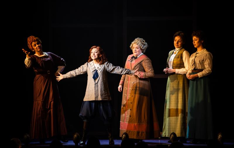 Review: FUNNY GIRL at Théâtre Marigny Image